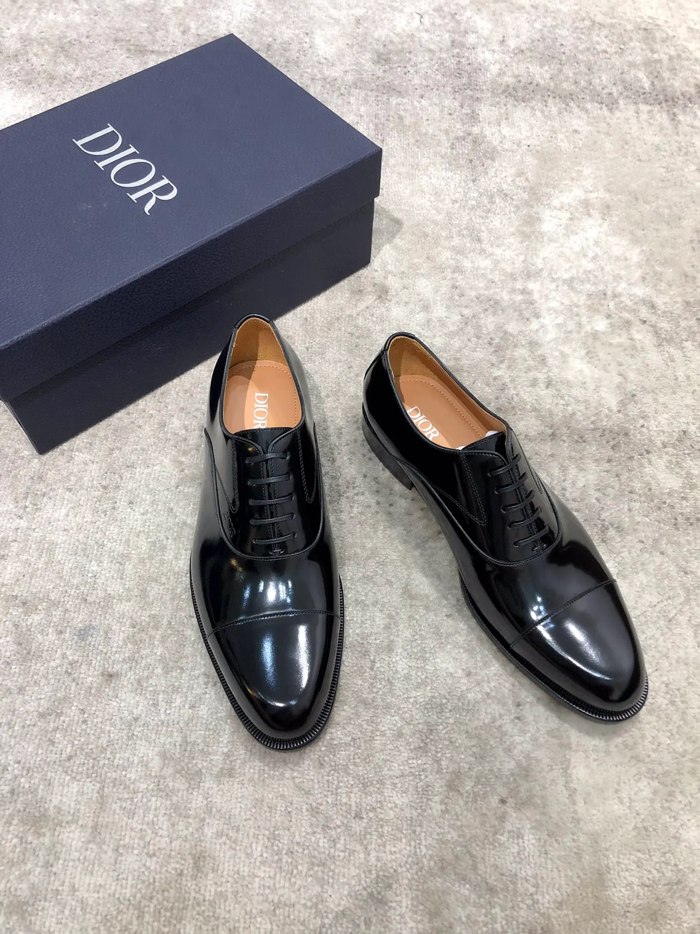 Men's shoes 💰960 Dior's new counters are on sale at the same time, with imported cowhide uppers, water-dyed cowhide lining, genuine leather outsole, impeccable details, standard size 38-44,